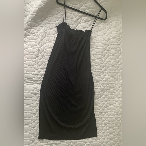 #1 H&M black mini pleats shift dress size M - Picture 8 of 8